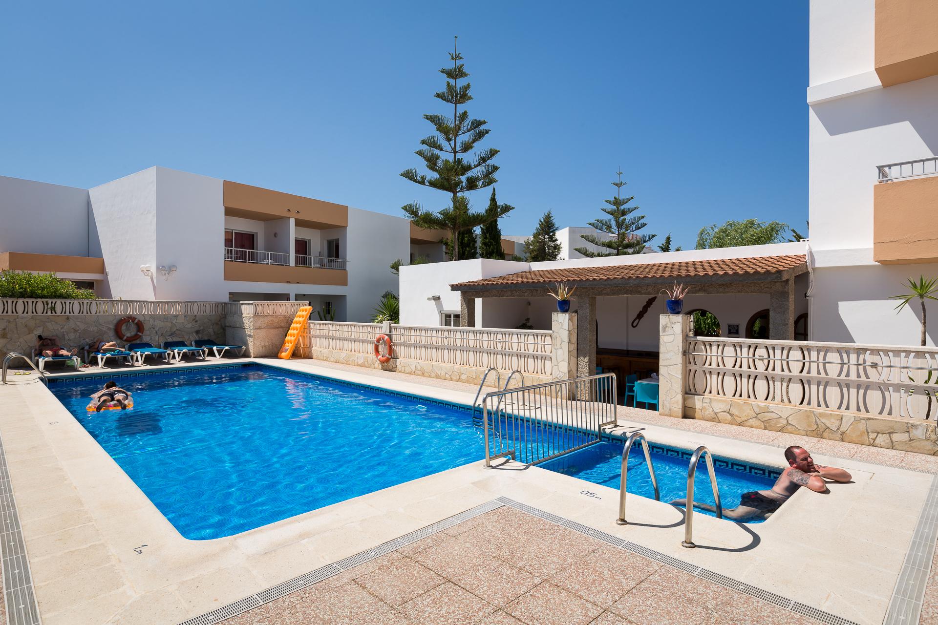 Apartamentos Zodiac Sant Antoni de Portmany Exterior foto