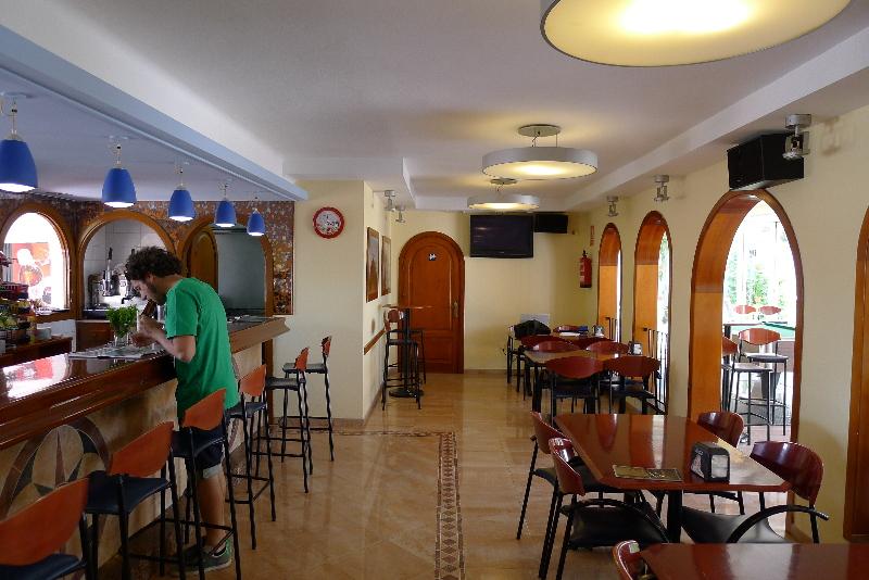 Apartamentos Zodiac Sant Antoni de Portmany Exterior foto