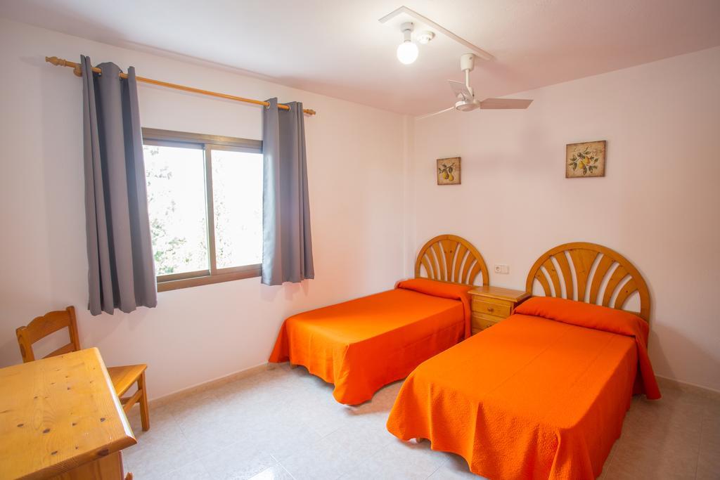 Apartamentos Zodiac Sant Antoni de Portmany Exterior foto